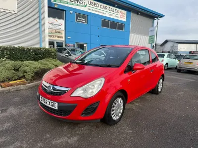 Used Vauxhall Corsa S 65 HP (47 kW) 2012 Red Hatchback