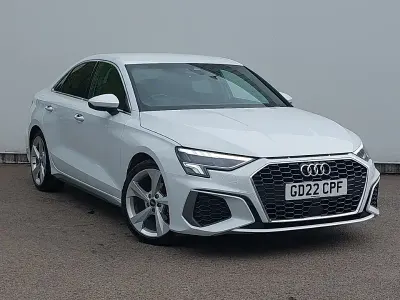 Używany Audi A3 S-Line 150 KM (110 kW) 2022 Biały Sedan/Limuzyna