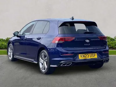 Used VW Golf VIII R-line 150 HP (110 kW) 2023 Blue Hatchback
