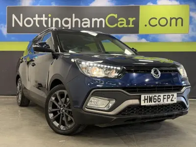 Used SsangYong XLV 115 HP (84 kW) 2016 Blue SUV