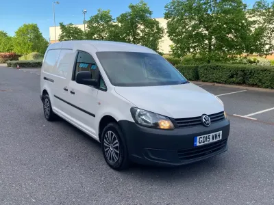 Begagnad VW Caddy Startline 102 HK (75 kW) 2015 Vit Minibuss