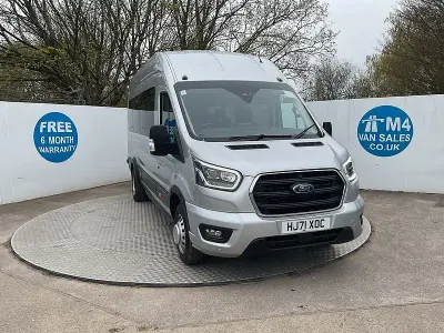 Usado Ford Transit Limited 170 CV (125 kW) 2021 Plateado