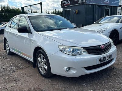 Used Subaru Impreza 2010 White Hatchback