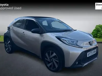 Used Toyota Aygo X 72 HP (52 kW) 2023 Beige SUV