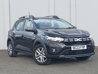Używany Dacia Sandero Expression 91 KM (66 kW) 2023 Czarny Hatchback