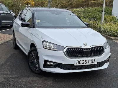 Gebraucht Skoda Fabia Design Edition 147 PS (108 kW) 2025 Weiß Kleinwagen