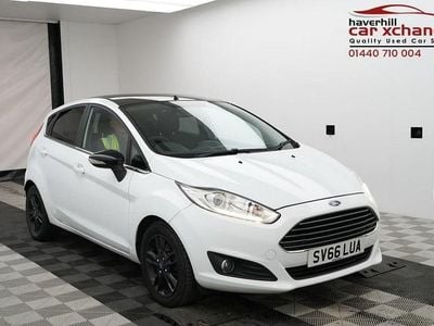 White Used 2016 Ford Fiesta Zetec Hatchback | £5,695 (Fair price)