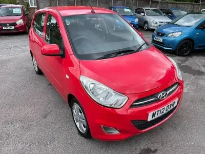 Używany Hyundai i10 Active 86 KM (63 kW) 2012 Czerwony Hatchback