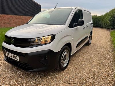 White Used 2024 Vauxhall Combo MPV | £13,490 (Fair price)
