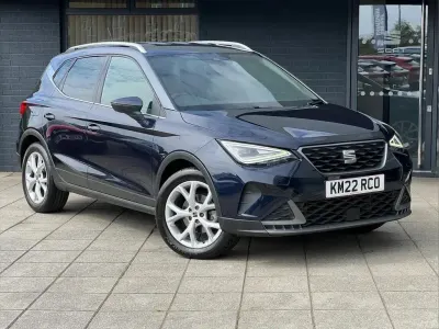 Usado Seat Arona FR 108 CV (79 kW) 2022 Azul SUV