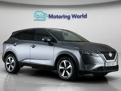 Używany Nissan Qashqai N-Connecta 140 KM (102 kW) 2023 Szary SUV