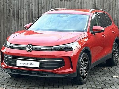 Red Used 2025 VW Tiguan Match SUV | £29,699 (Fair price)