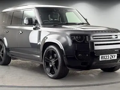 Used Land Rover Defender HSE Dynamic 300 HP (220 kW) 2023 Carpathian grey SUV