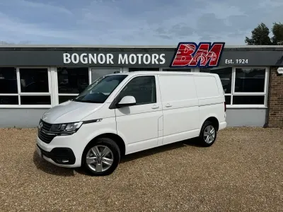 Second-hand VW Transporter Highline 204 CP (150 kW) 2024 Alb Van