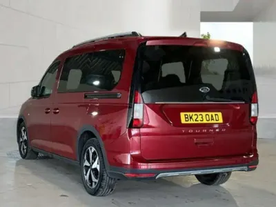 Used Ford Tourneo Connect Active 2023 Red MPV