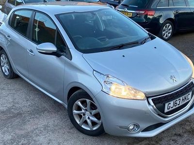 Used Peugeot 208 Active 68 HP (50 kW) 2013 Silver Hatchback