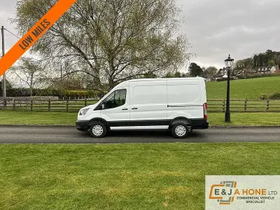 Used Ford Transit 105 HP (77 kW) 2021 White Van
