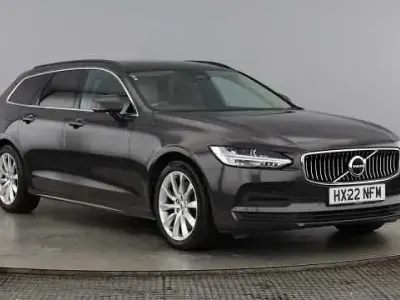 Used Volvo V90 Momentum 194 HP (142 kW) 2022 Estate