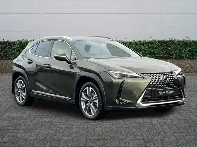 Usado Lexus UX 300e 150 kW (204 HP) 2025 Verde SUV