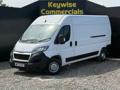 Used Peugeot Boxer Premium 140 HP (102 kW) 2023 White Van