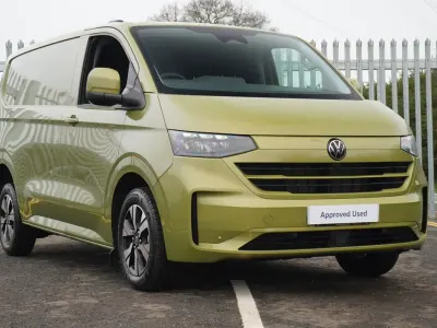 Used VW T7 Pro 2025 Green Van