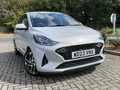 Used Hyundai i10 Premium 84 HP (61 kW) 2023 Grey Hatchback