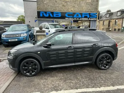 Used Citroën C4 Cactus Flair 100 HP (73 kW) 2016 Black Hatchback