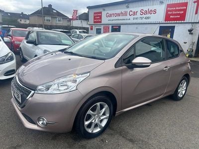 Used Peugeot 208 Active 68 HP (50 kW) 2015 Pink Hatchback