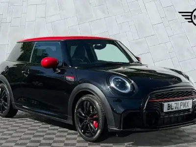 Używany Mini John Cooper Works Hatch 231 KM (169 kW) 2021 Czarny Hatchback
