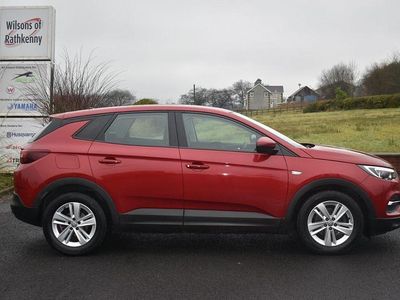 Used Vauxhall Grandland X S 130 HP (95 kW) 2019 Red SUV