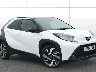 Used Toyota Aygo X 72 HP (52 kW) 2024 White SUV
