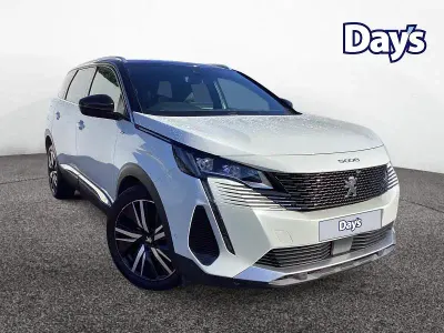 Used Peugeot 5008 Premium 130 HP (95 kW) 2021 White SUV
