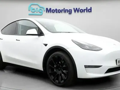 Used Tesla Model Y Long Range AWD 378 kW (514 HP) 2022 White SUV