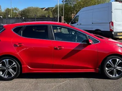 Usado Kia Ceed GT-Line 134 HP (98 kW) 2016 Vermelho Citadino