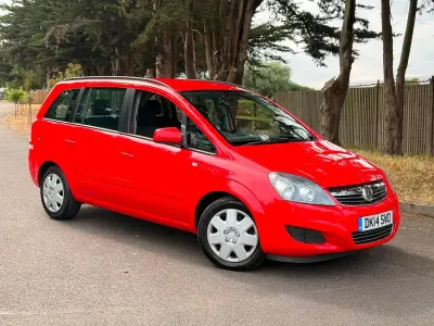 Used Vauxhall Zafira 110 HP (80 kW) 2014 Red MPV