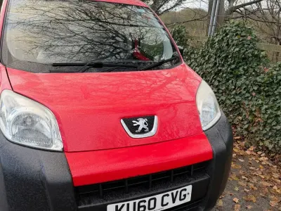 Używany Peugeot Bipper S 2011 Czerwony Minivan
