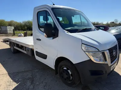 Used Nissan NV400 Acenta 145 HP (106 kW) 2021 White Van