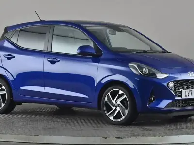 Used Hyundai i10 Premium 67 HP (49 kW) 2023 Hatchback