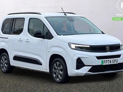 Used Vauxhall Combo Ultimate 100 kW (136 HP) 2024 White Estate