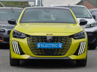 Used Peugeot e-208 GT 113 kW (154 HP) 2024 Yellow Hatchback