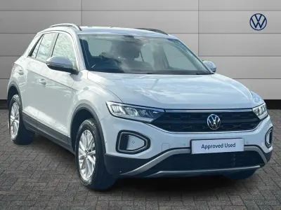 Begagnad VW T-Roc Life 150 HK (110 kW) 2023 Vit SUV