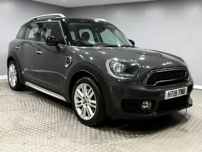 Begagnad Mini Cooper S Exclusive 192 HK (141 kW) 2019 Grå Halvkombi