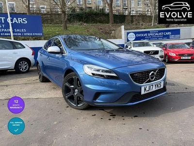 Used Volvo V40 R-Design Pro 190 HP (139 kW) 2017 Blue Hatchback
