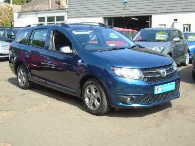 Used Dacia Logan MCV Lauréate 90 HP (66 kW) 2015 Blue Estate