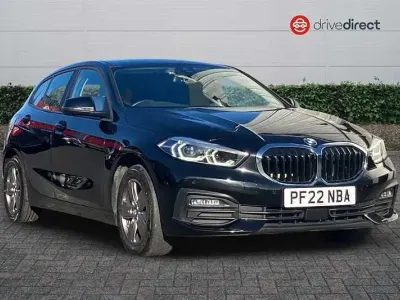 Usado BMW 118 Impressive 136 HP (100 kW) 2022 Preto Citadino