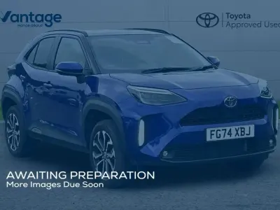 Used Toyota Yaris Cross Design 113 HP (83 kW) 2024 Blue SUV