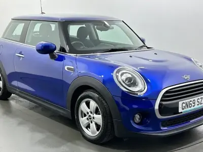 Used Mini Cooper Classic 136 HP (100 kW) 2019 Blue Hatchback