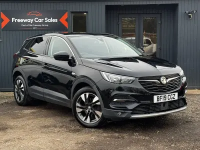 Used Vauxhall Grandland X Sport 130 HP (95 kW) 2019 Black SUV