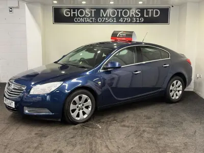 Used Vauxhall Insignia 160 HP (117 kW) 2013 Blue Hatchback