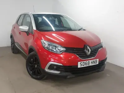 Second-hand Renault Captur Play 90 CP (66 kW) 2018 Roșu SUV